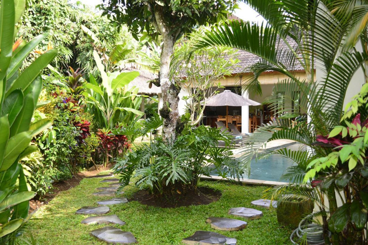 Villa Bindi Ubud Exteriör bild